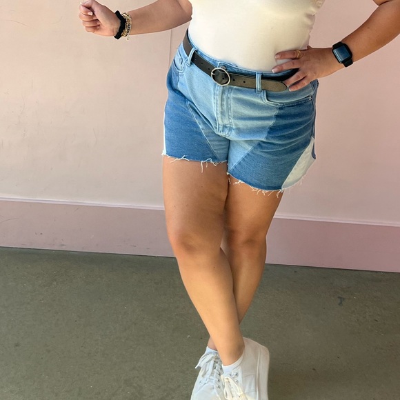 SO Goods For Life Shortie Mixed Denim Jean Shorts - Picture 6 of 6